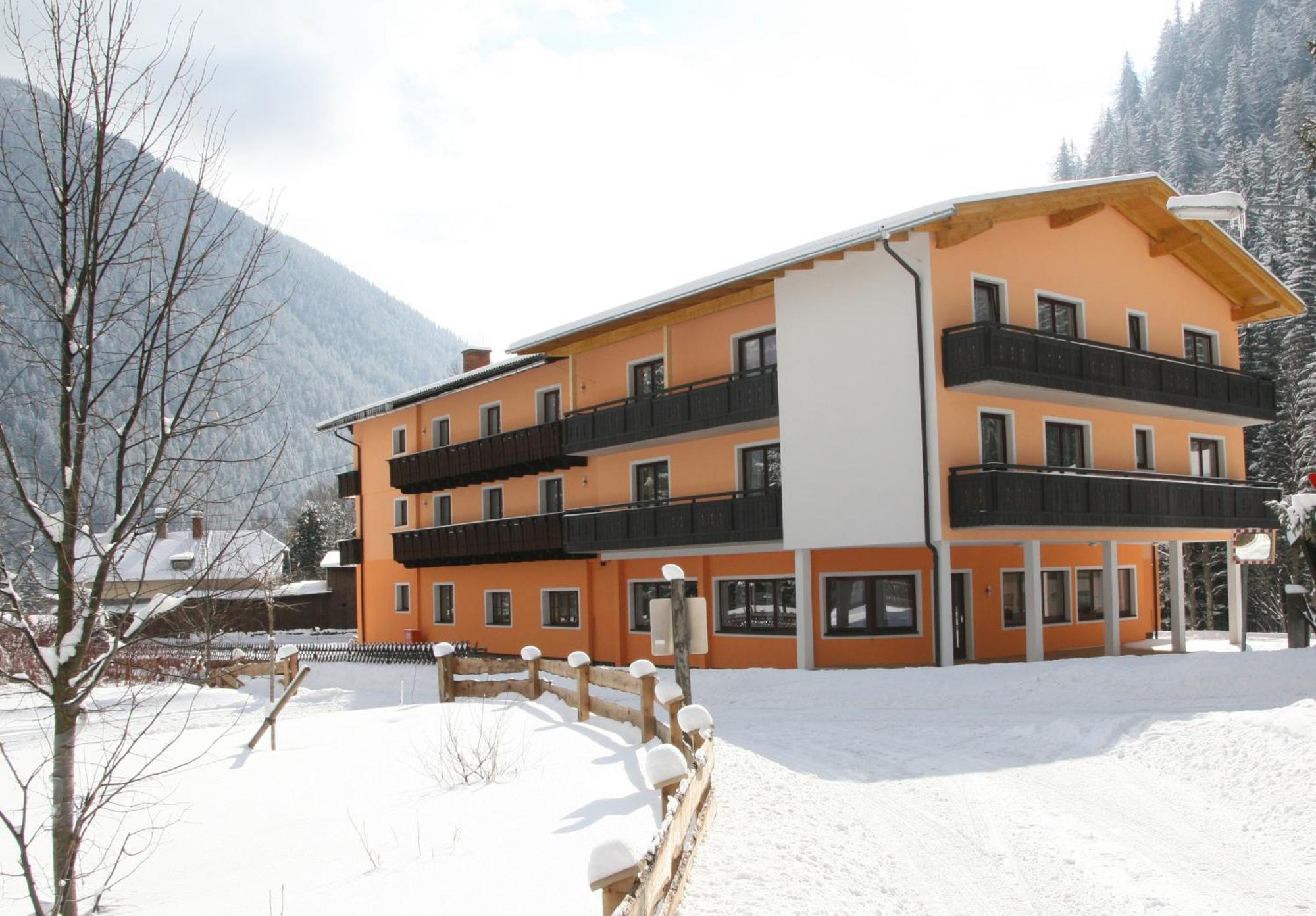 Hotel Hubertus Mallnitz Exterior photo